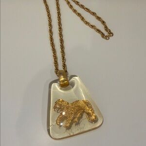 Vtg Large Clear Lucite Goldtone Lion Horoscope Pendant Necklace
